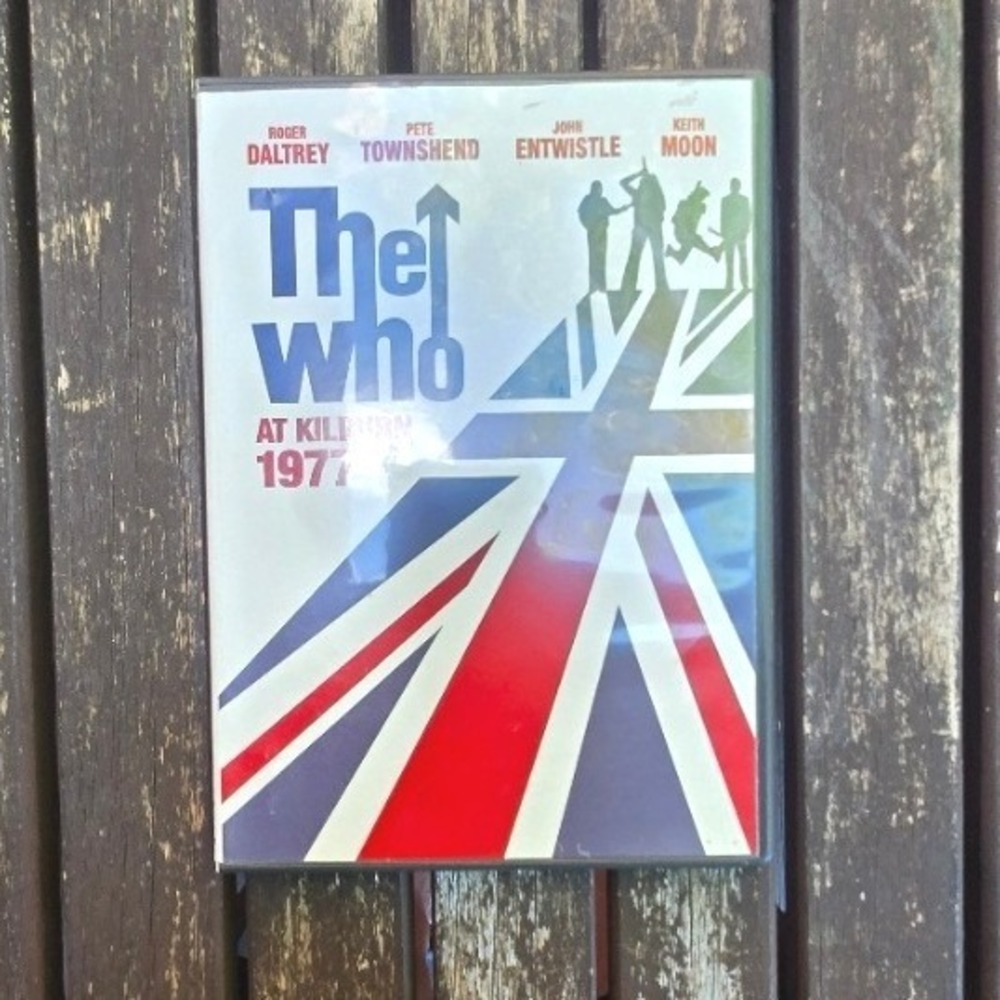 The Who at Kilburn: 1977 Live Concert Performance (Deluxe 2-Disc DVD Set)